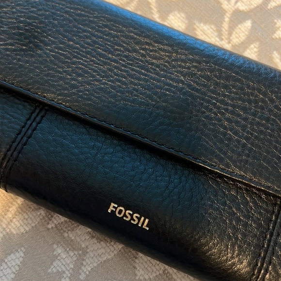 Fossil Wallet - Picture 2 of 5